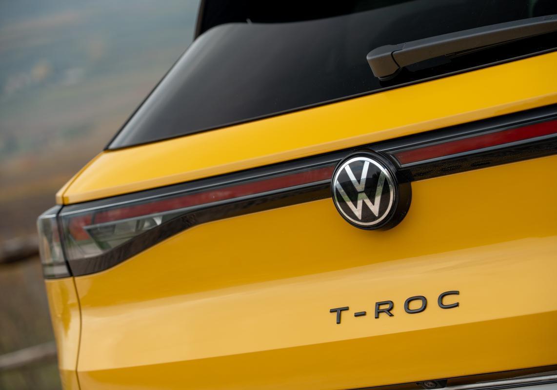 Volkswagen T-Roc 2026 eTSI badge