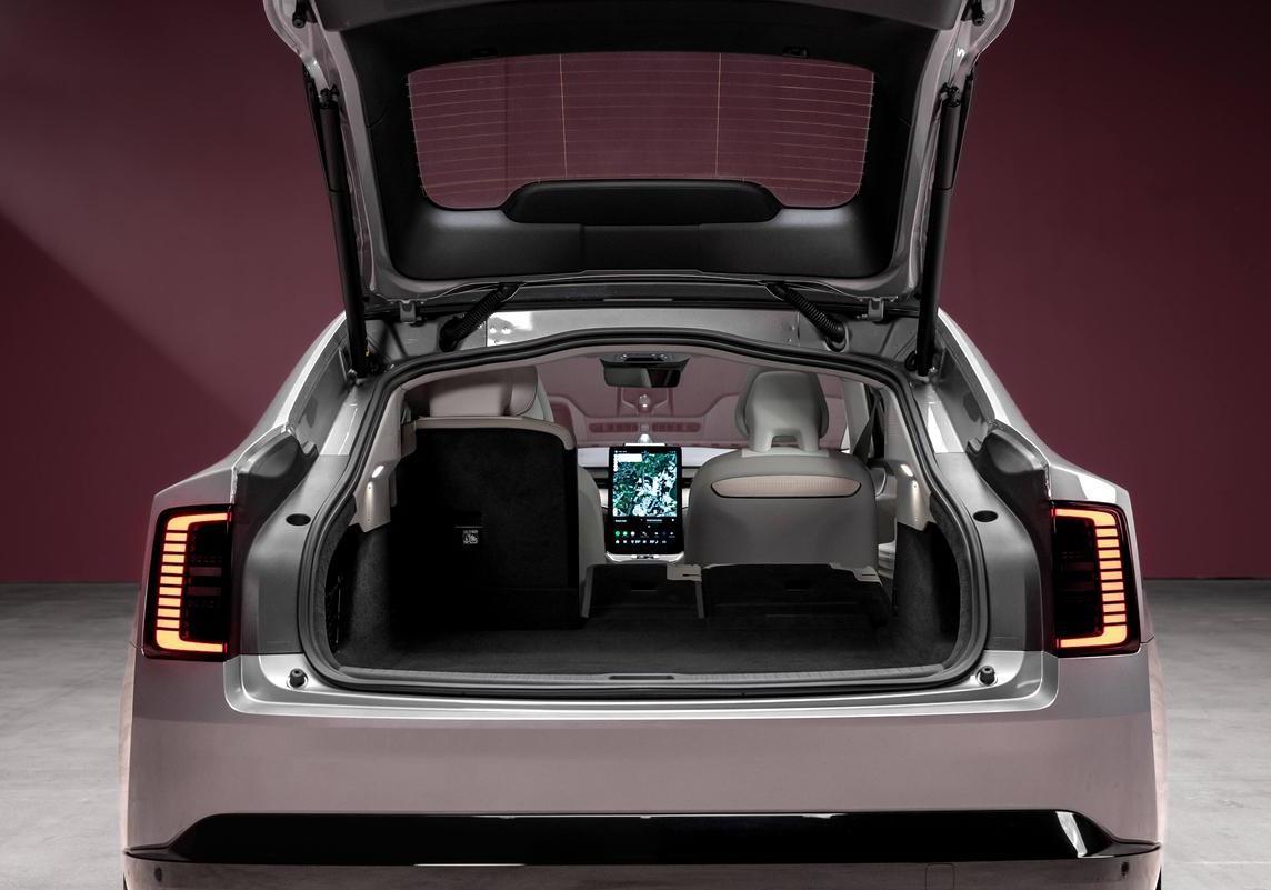 Volvo ES90 bagagliaio