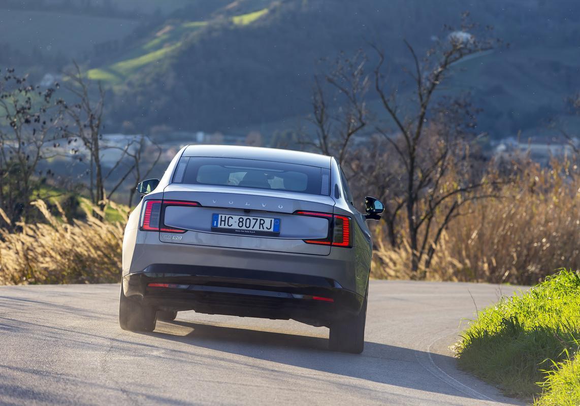 Volvo ES90 Single Motor Ultra 4