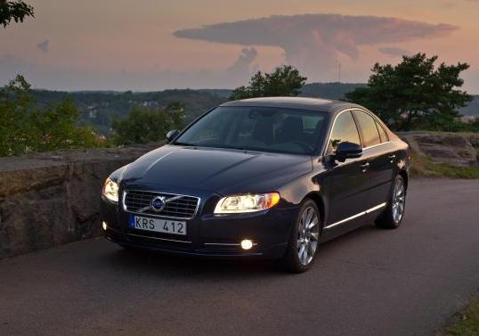 Volvo S80 anteriore