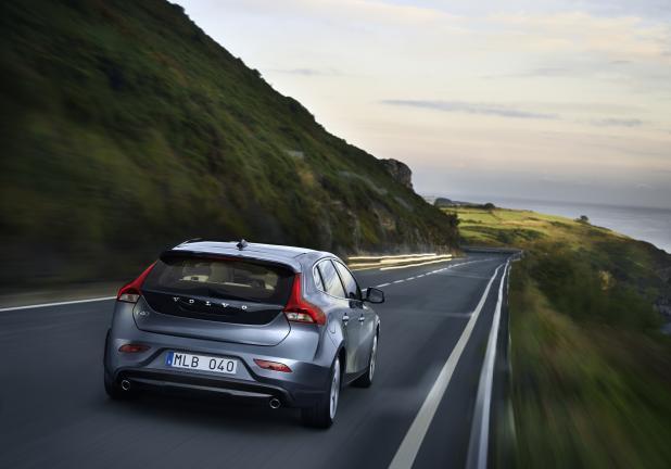 Volvo V40 2012 4