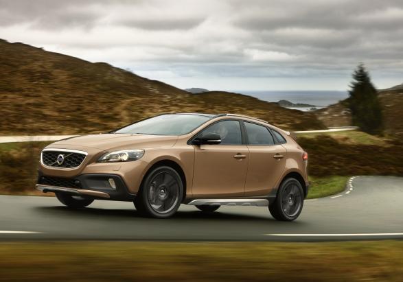 Volvo V40 Cross Country profilo lato sinistro