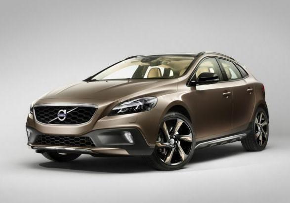 Volvo V40 Cross Country sfondo bianco tre quarti anteriore lato sinistro