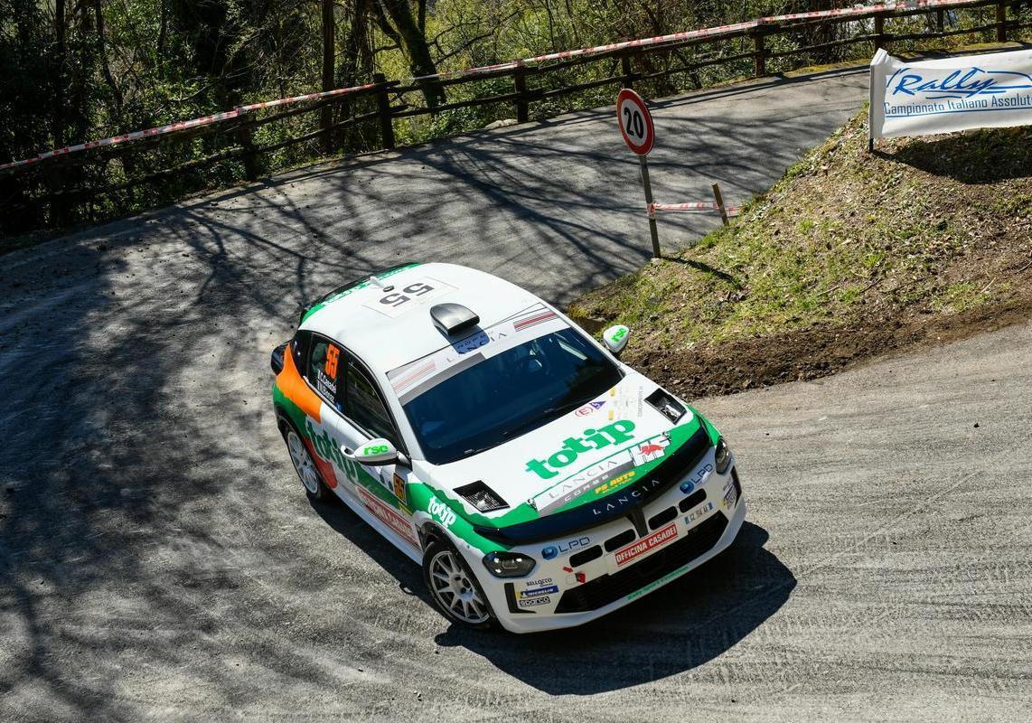 Ypsilon Rally2 in azione al Ciocco - 2