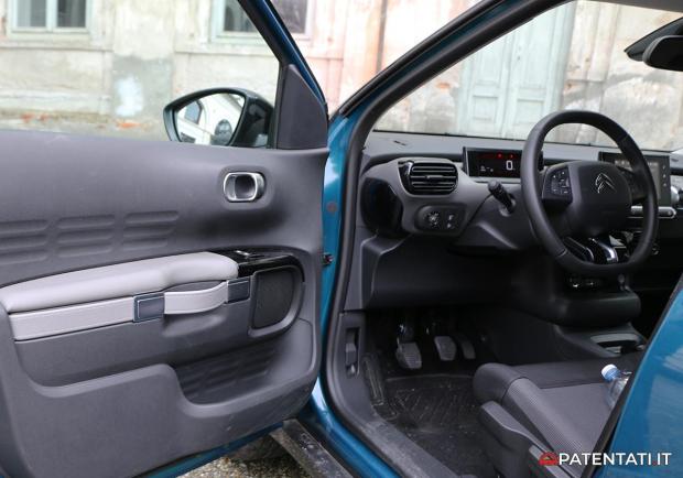 Citroen C4 Cactus 1.6 BlueHDi 100 Shine abitacolo