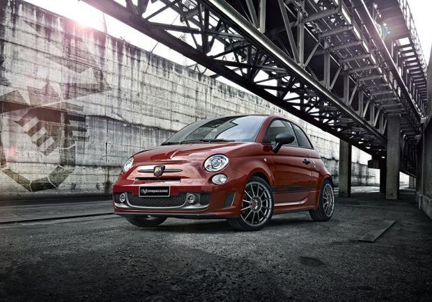 Abarth 595 Competizione tre quarti anteriore