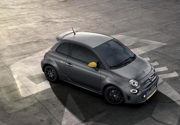 Abarth F595 edizione Speciale 2