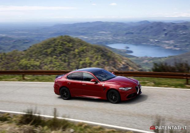 Alfa Romeo Giulia Quadrifoglio dall'alto