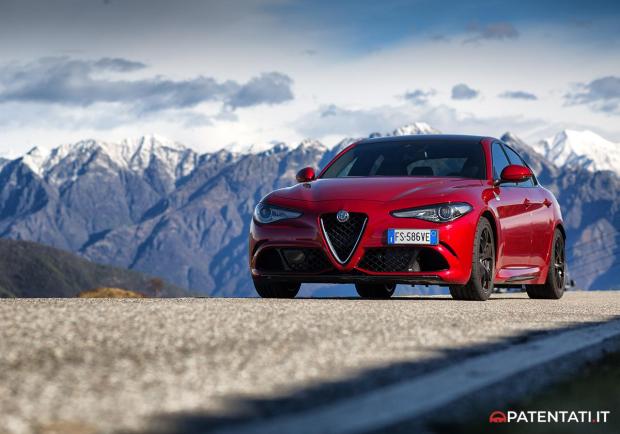 Alfa Romeo Giulia Quadrifoglio rosso tristrato