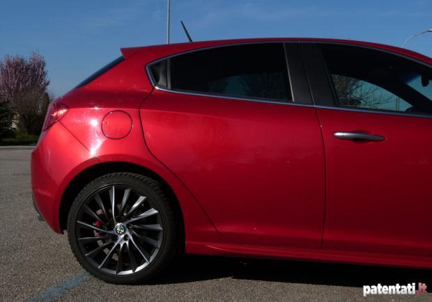 Alfa Romeo Giulietta 2.0 JTDm 150cv dettaglio profilo