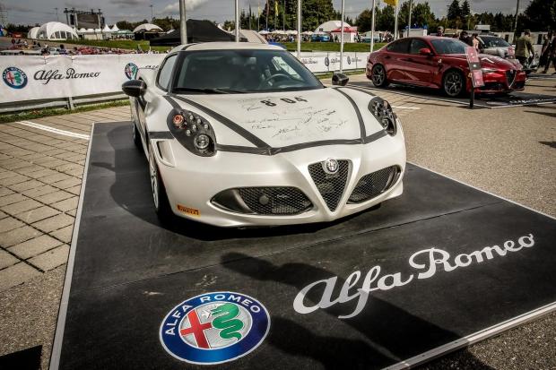 Alfa Romeo, il più grande raduno a pochi passi dalla sede del F1 team 05