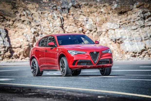 Alfa Romeo Stelvio Quadrifoglio traverso