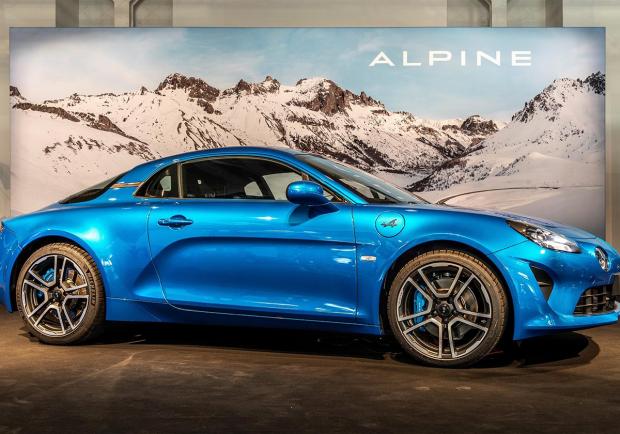 Alpine A110 al Fuorisalone, design eterno 01