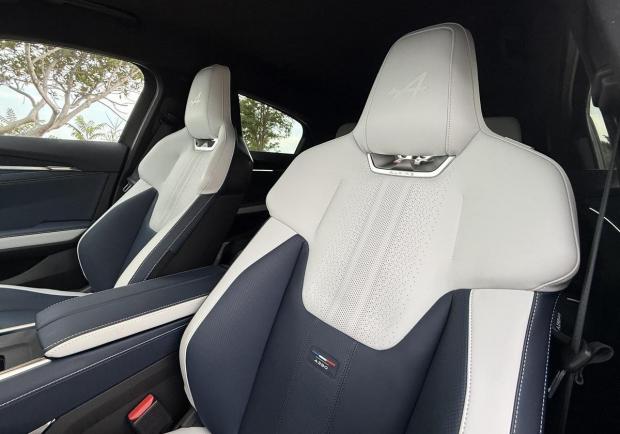 Alpine A390 GT Bleu Alpine Vision 9