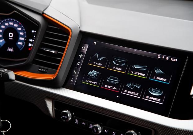 Audi A1 citycarver sistema multimediale