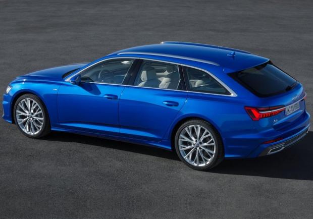 Audi A6 Avant tre quarti posteriore