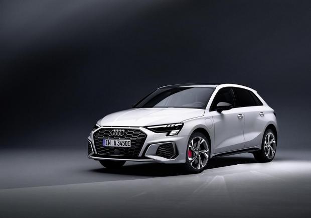 Audi, aperti gli ordini della A3 Sportback e Sedan 05