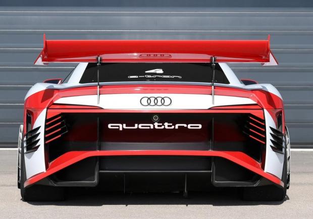Audi e-tron Vision Gran Turismo coda