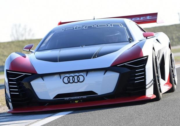 Audi e-tron Vision Gran Turismo frontale