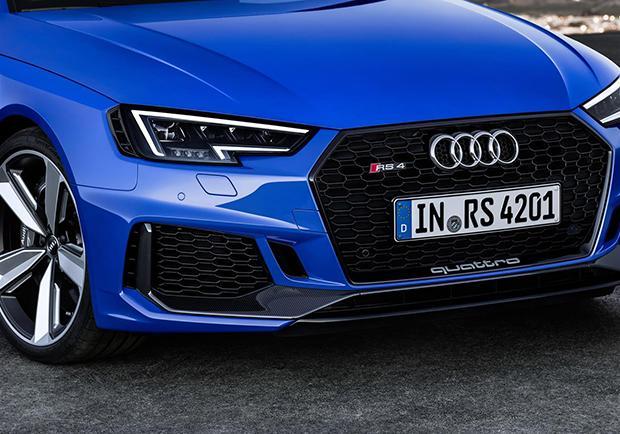 Audi RS4 Avant 2018 single frame anteriore