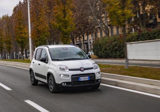 auto meno costose ibride fiat panda