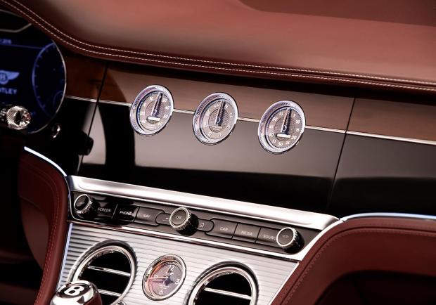 Bentley, nuova Continental GT Convertible 10