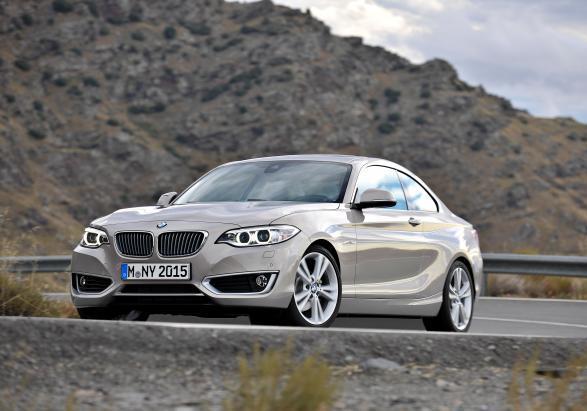 BMW Serie 2 Coupé tre quarti anteriore