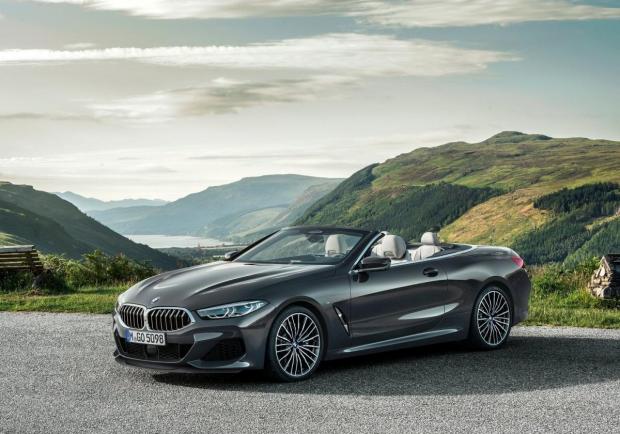 BMW serie 8 Cabrio vista alto