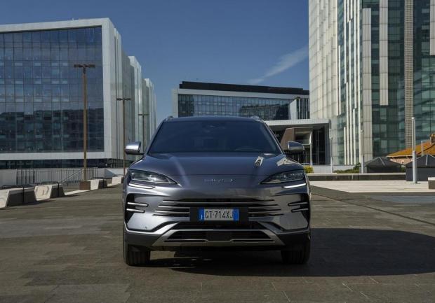 BYD Seal U DM-i Design anteriore
