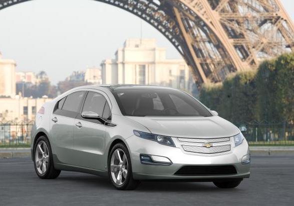 Chevrolet Volt tre quarti anteriore lato destro