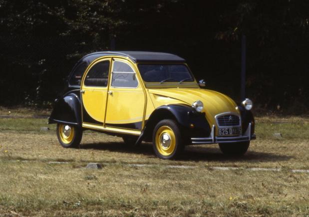 Citroen 2CV Charleston gialla nera
