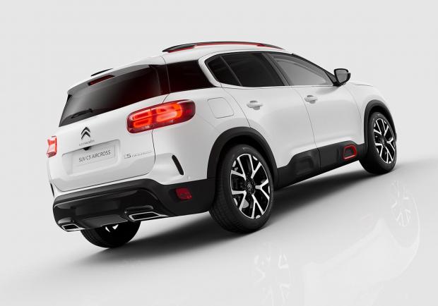 Citroen C5 Aircross, sono aperti gli ordini 03