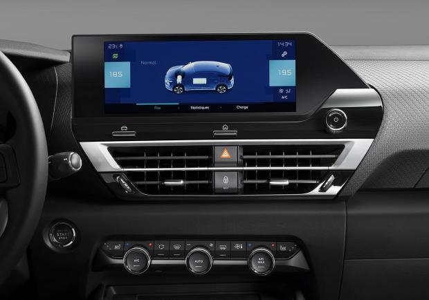 Citroen e-C4 guida acquisto schermo touch