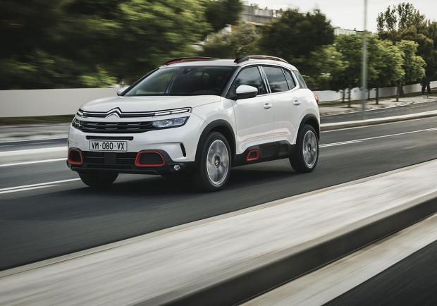 Citroen, l'offensiva elettrica con la Suv C5 Aircross Hybrid