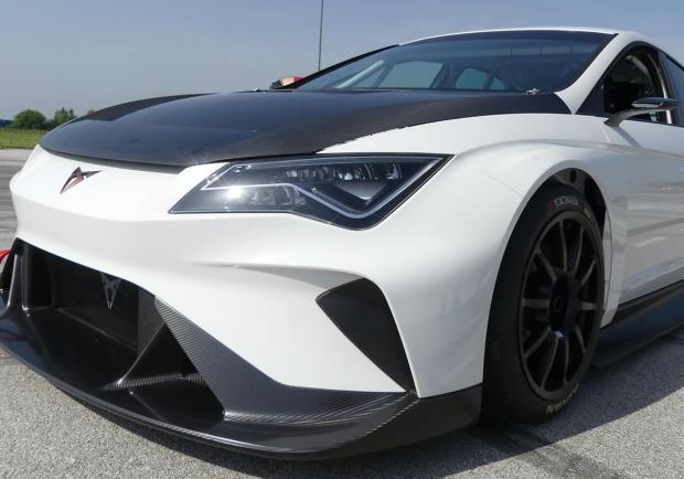 Cupra e-Racer, superato il primo test 04