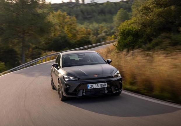 Cupra Leon VZ - frontale 1