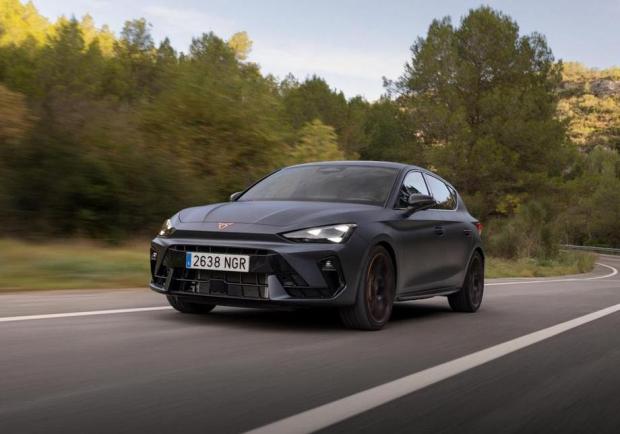 Cupra Leon VZ - laterale