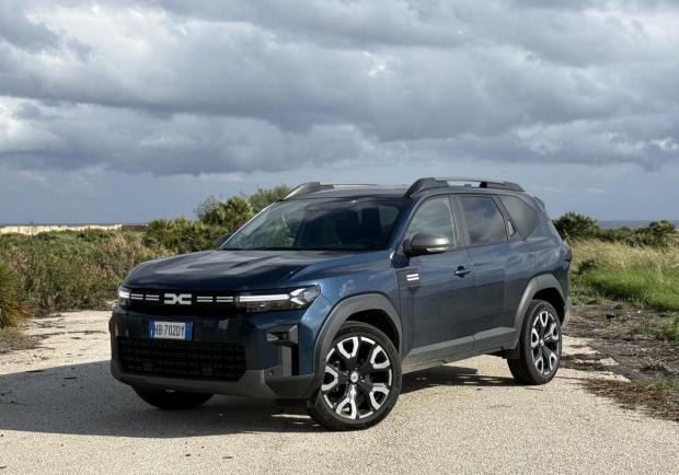 Dacia Bigster Hybrid-G 48V GPL foto
