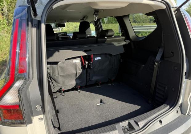 Dacia Jogger Hybrid 155cv Extreme bagagliaio
