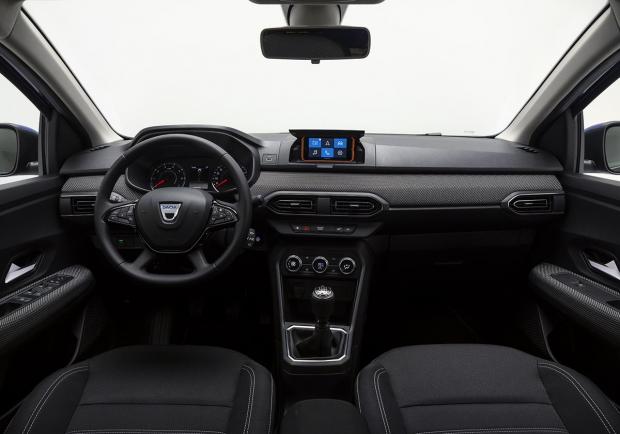 Dacia: nuova Sandero, Sandero Stepway e Logan 02