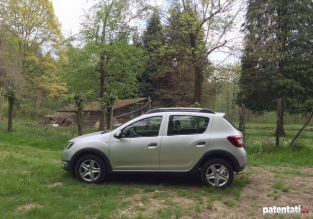 Dacia Sandero Stepway 0.9 Turbo GPL profilo