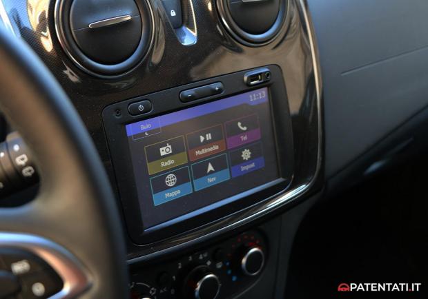 Dacia Sandero Streetway GPL schermo touch infotainment