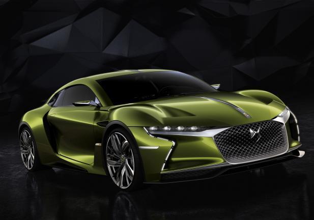 DS E-Tense tre quarti anteriore