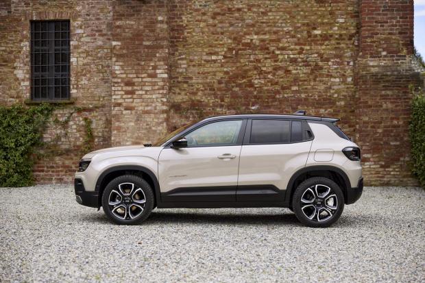 Esenzione bollo auto 2027 Jeep Avenger