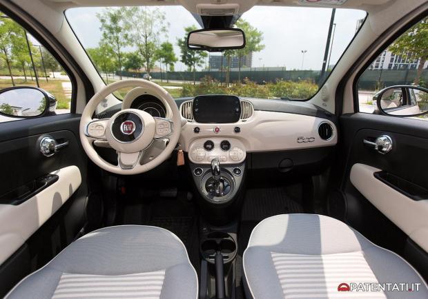 Fiat 500 Collezione abitacolo