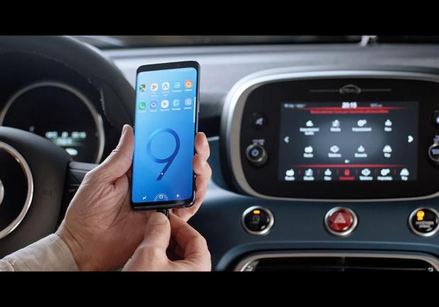 Fiat 500 regala il Samsung Galaxy S9