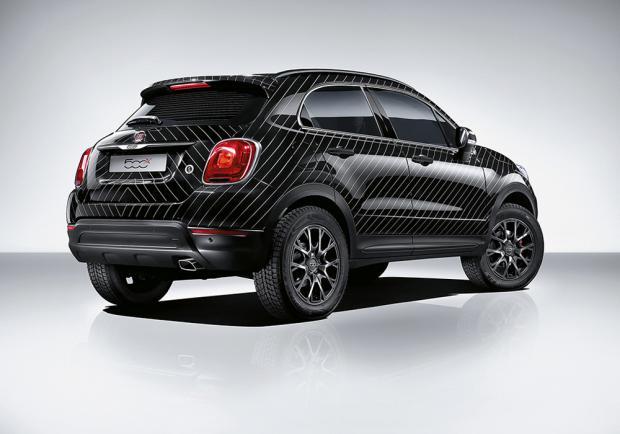 Fiat 500X Black Tie tre quarti posteriore