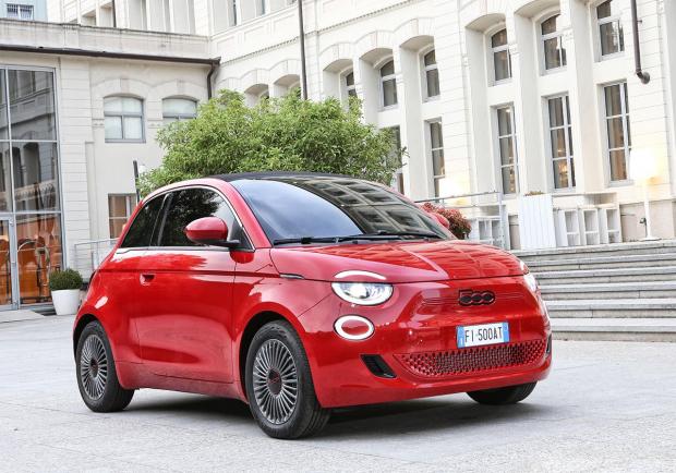 Fiat Nuova 500 elettrica img 2