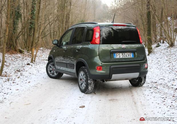 Fiat Panda 4x4 0.9 TwinAir Turbo prova su strada su neve