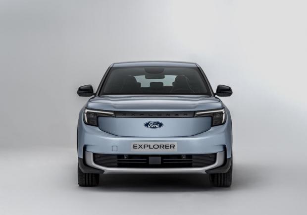 Ford Explorer 2023 electric 4